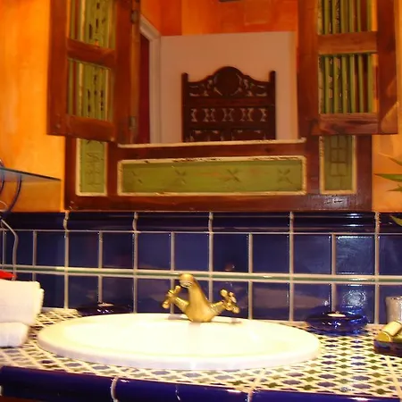 Maison d'hôtes Itsara Suites *
