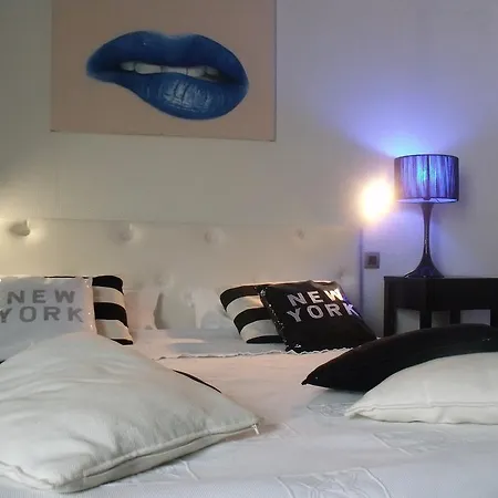 Itsara Suites *