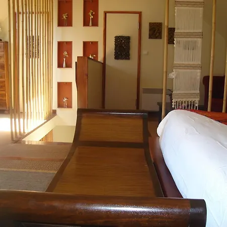 Itsara Suites Gæstehus